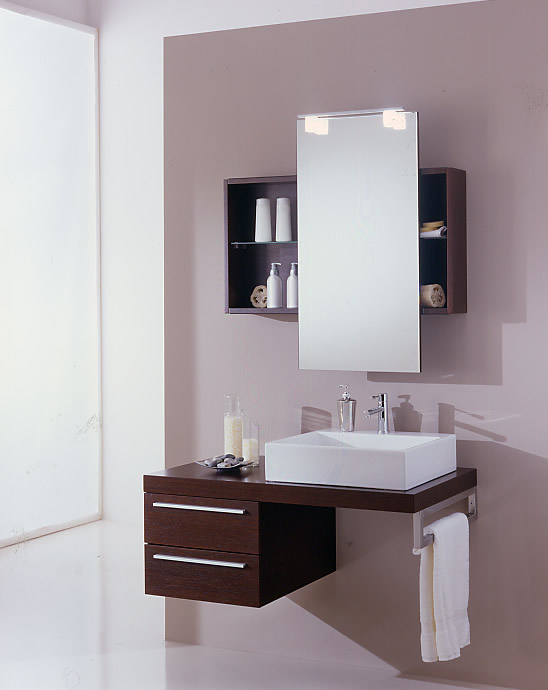 Creating A Classy Bar Cart Finiture disponibili in rovere sbiancato e wengè Nel mobile bagno è ...